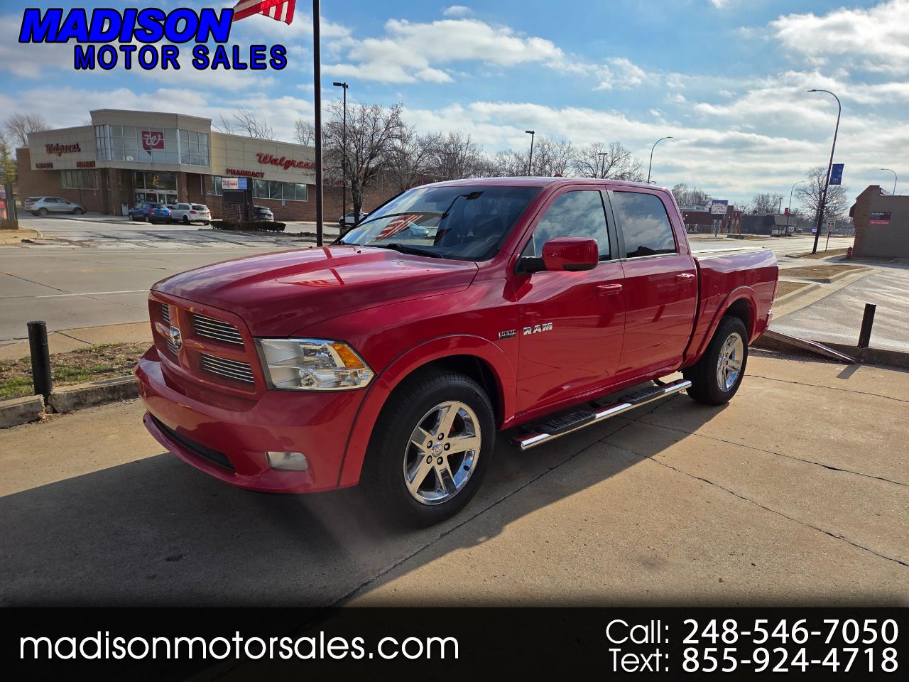 2010 Dodge 1500 SLT Sport 4x4 4dr Crew Cab 5.5 ft. SB Pickup
