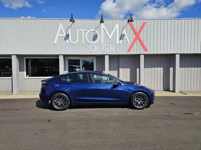 2022 Tesla Model 3 RWD