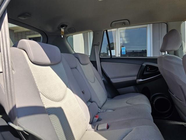 Toyota RAV4 4WD 4dr 4-cyl (Natl) 2007 Toyota RAV4 4WD 4dr 4-cyl (Natl) 2007