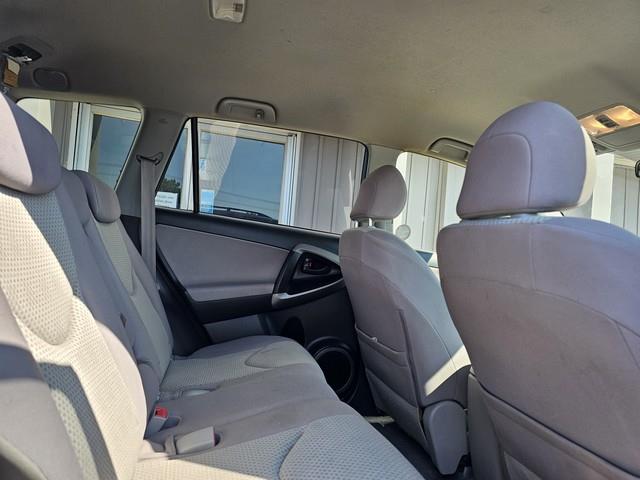 Toyota RAV4 4WD 4dr 4-cyl (Natl) 2007 Toyota RAV4 4WD 4dr 4-cyl (Natl) 2007