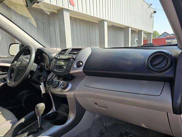 Toyota RAV4 4WD 4dr 4-cyl (Natl) 2007 Toyota RAV4 4WD 4dr 4-cyl (Natl) 2007