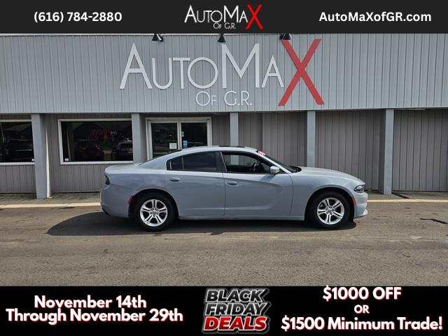 2022 Dodge Charger SXT 4D Sedan