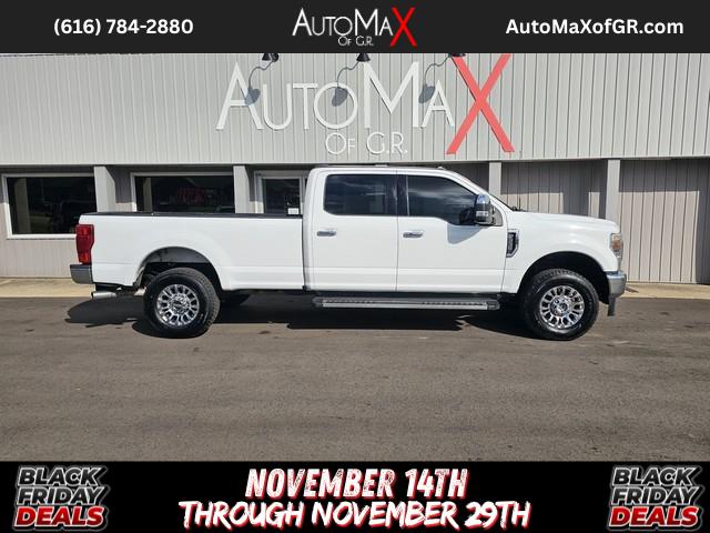 2022 Ford Super Duty F-350 SRW LARIAT 4WD Crew Cab 8' Box