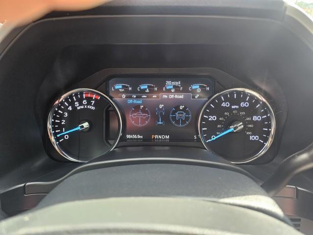 Ford Super Duty F-350 SRW Lariat 4WD Crew Cab 8' Box 2022