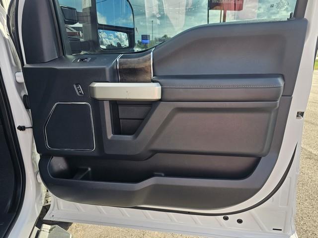 Ford Super Duty F-350 SRW Lariat 4WD Crew Cab 8' Box 2022