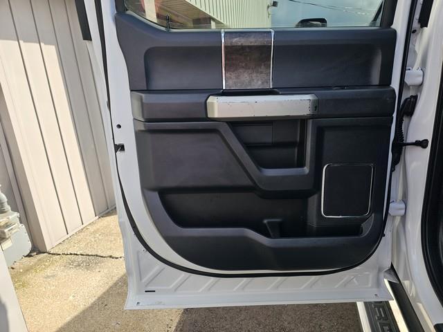 Ford Super Duty F-350 SRW Lariat 4WD Crew Cab 8' Box 2022