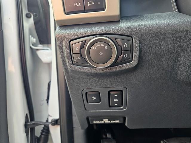 Ford Super Duty F-350 SRW Lariat 4WD Crew Cab 8' Box 2022