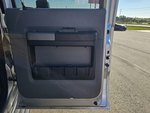 2016 Ford F-250 XLT FX4 photo 19