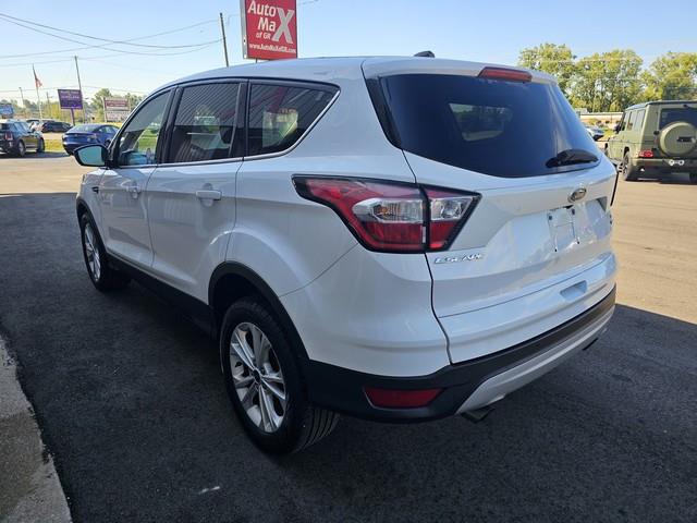 2017 Ford Escape SE photo 7