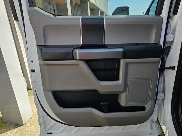 2019 Ford F-150 XLT photo 17