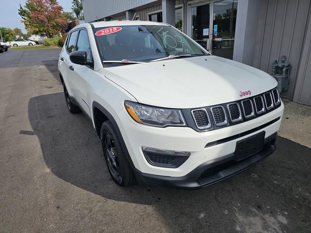2018 Jeep Compass Sport photo 2