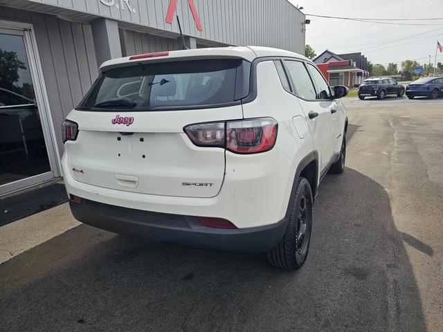 2018 Jeep Compass Sport photo 3