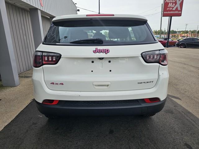 2018 Jeep Compass Sport photo 4