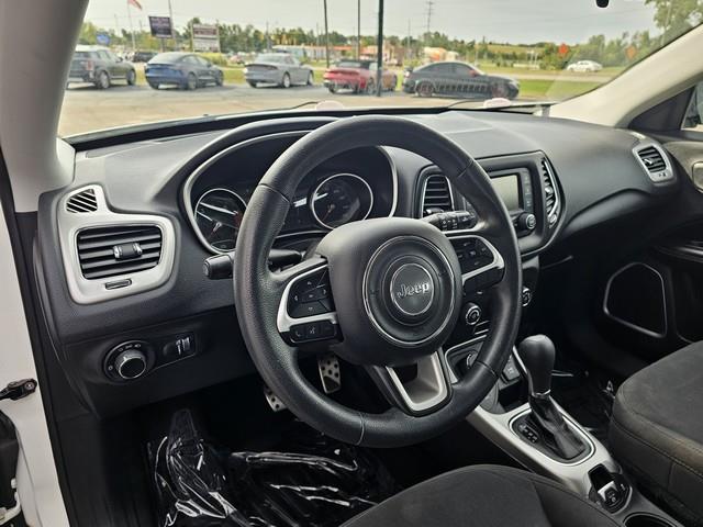 2018 Jeep Compass Sport photo 7