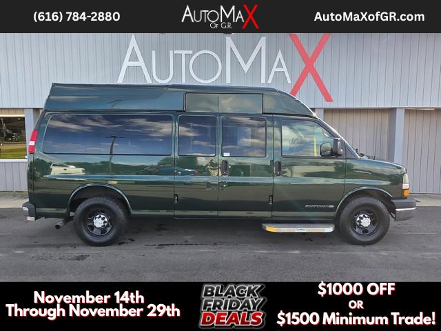 2013 Chevrolet Express Passenger RWD 3500 155" LT w/1LT