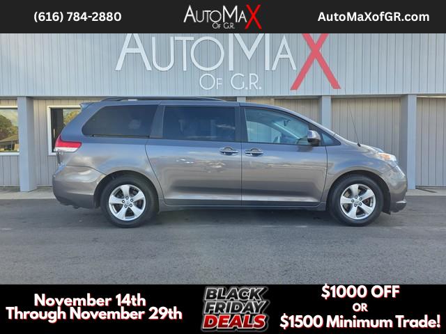 2014 Toyota Sienna LE