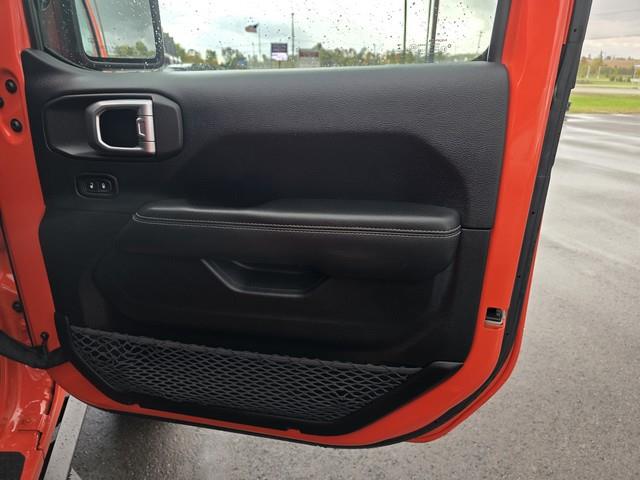 Jeep Wrangler Unlimited 4WD 4dr Sahara 2019 Jeep Wrangler Unlimited 4WD 4dr Sahara 2019