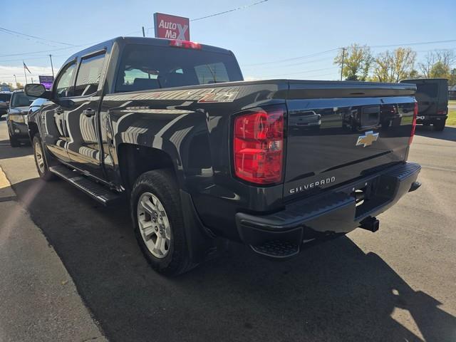 Chevrolet Silverado 1500 4WD Crew Cab 143.5" LT w/2LT 2017 Chevrolet Silverado 1500 4WD Crew Cab 143.5" LT w/2LT 2017