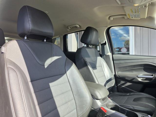 Ford Escape SE 4D SUV AWD 2016 Ford Escape SE 4D SUV AWD 2016