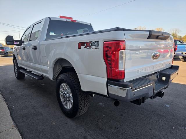 Ford Super Duty F-250 SRW King Ranch 4WD Crew Cab 8' Box 2019 Ford Super Duty F-250 SRW King Ranch 4WD Crew Cab 8' Box 2019