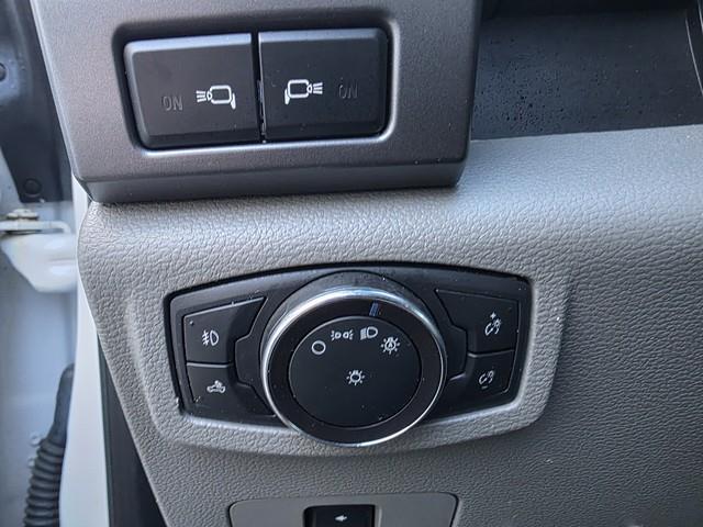 Ford Super Duty F-250 SRW King Ranch 4WD Crew Cab 8' Box 2019 Ford Super Duty F-250 SRW King Ranch 4WD Crew Cab 8' Box 2019