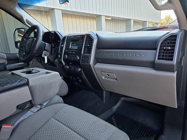 Ford Super Duty F-250 SRW King Ranch 4WD Crew Cab 8' Box 2019 Ford Super Duty F-250 SRW King Ranch 4WD Crew Cab 8' Box 2019