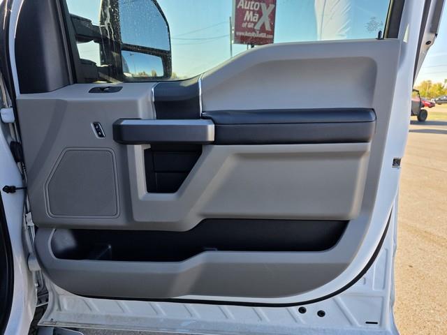 Ford Super Duty F-250 SRW King Ranch 4WD Crew Cab 8' Box 2019 Ford Super Duty F-250 SRW King Ranch 4WD Crew Cab 8' Box 2019