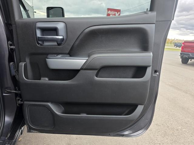 Chevrolet Silverado 2500HD Built After Aug 14 4WD Crew Cab 153.7" LT 2015 Chevrolet Silverado 2500HD Built After Aug 14 4WD Crew Cab 153.7" LT 2015