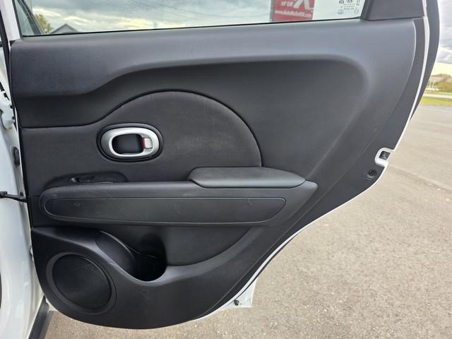 Kia Soul 5dr Wgn Man Base 2016 Kia Soul 5dr Wgn Man Base 2016