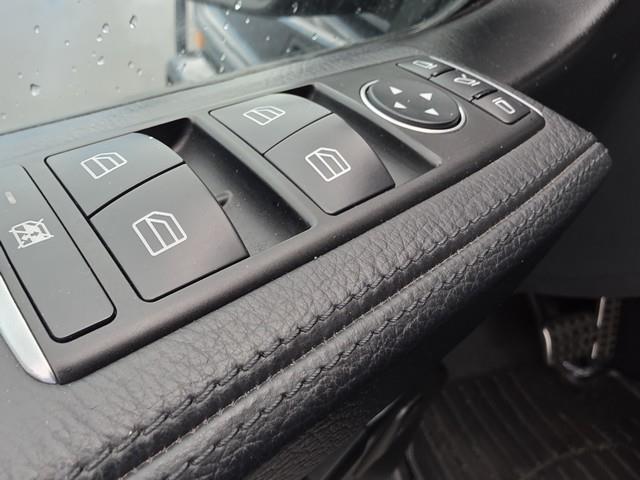 Mercedes-Benz G-Class 4MATIC 4dr G 63 AMG 2014