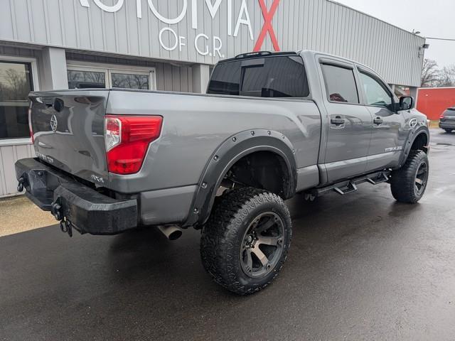 Nissan Titan XD  2017