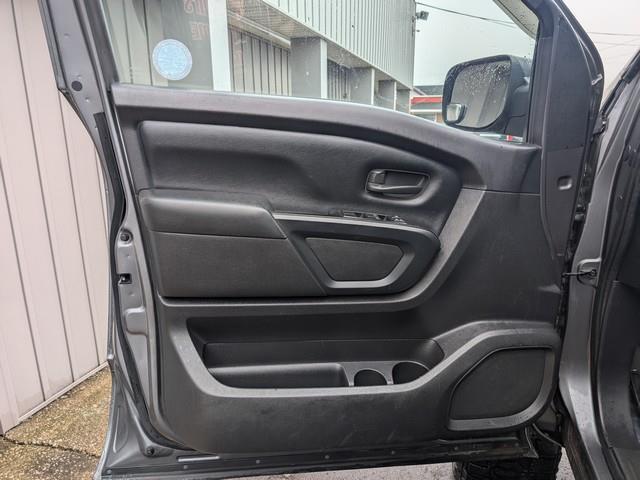 Nissan Titan XD  2017