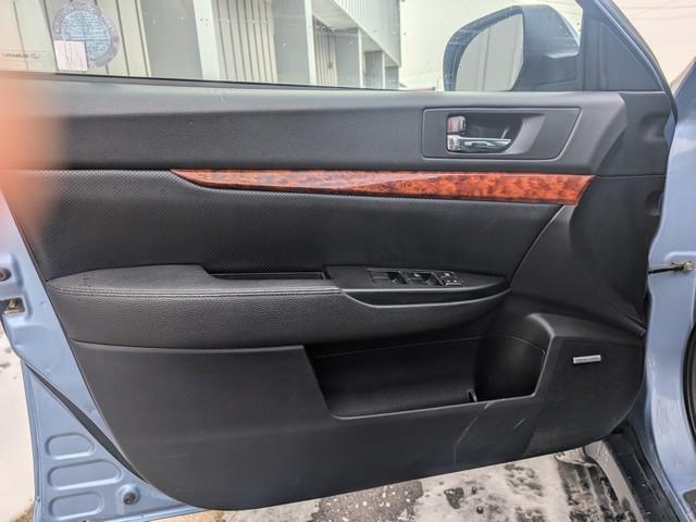 Subaru Outback 4dr Wgn H4 Auto 2.5i Limited Pwr Moon 2011