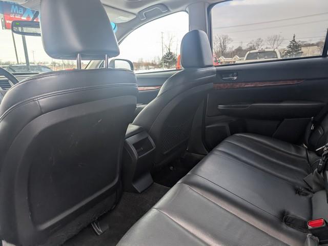 Subaru Outback 4dr Wgn H4 Auto 2.5i Limited Pwr Moon 2011