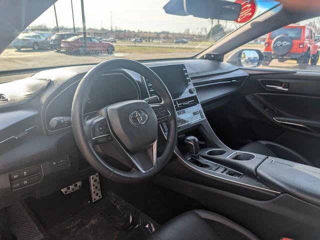 Toyota Avalon Hybrid XSE Nightshade FWD (Natl) 2022