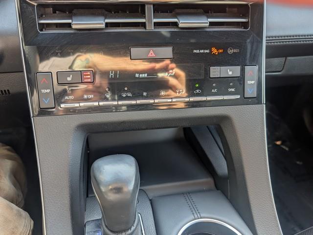 Toyota Avalon Hybrid XSE Nightshade FWD (Natl) 2022