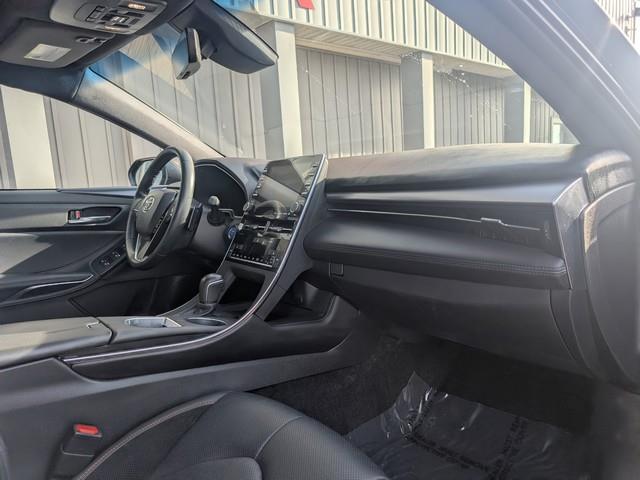 Toyota Avalon Hybrid XSE Nightshade FWD (Natl) 2022