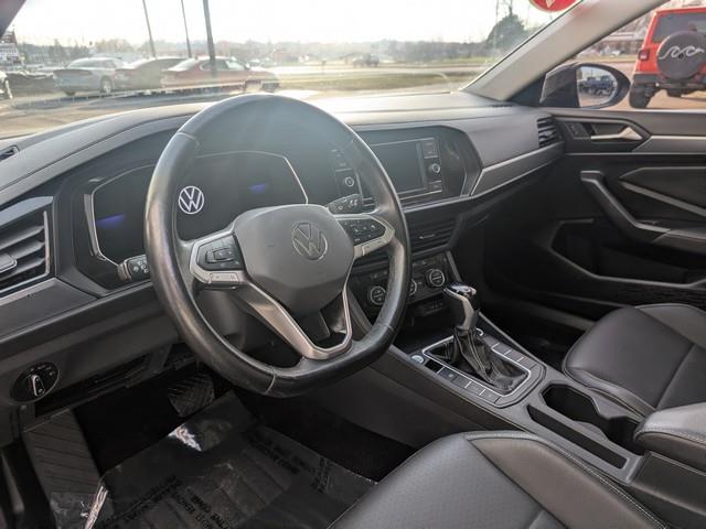 Volkswagen Jetta SE Auto 2022