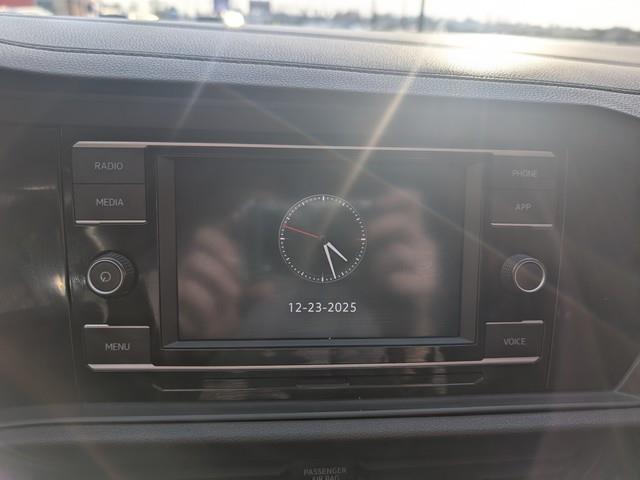 Volkswagen Jetta SE Auto 2022