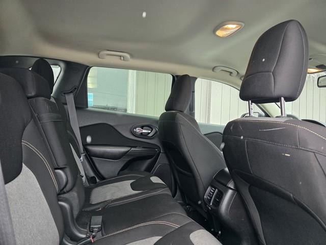 Jeep Cherokee FWD 4dr Sport 2014