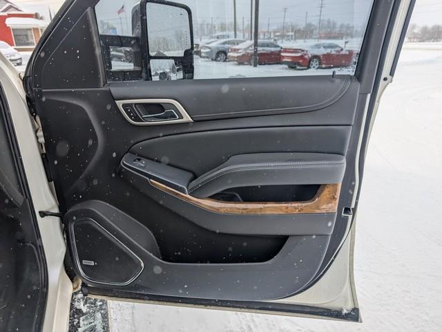 GMC Yukon XL 4WD 4dr Denali 2015