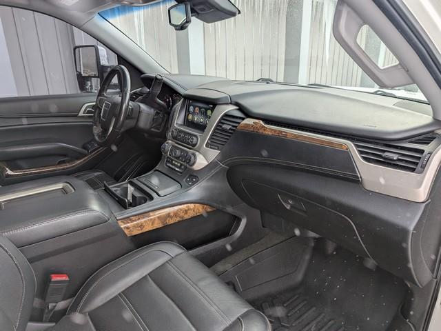 GMC Yukon XL 4WD 4dr Denali 2015