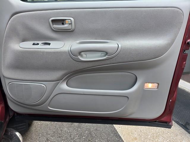 Toyota Tundra AccessCab V6 Manual SR5 (Natl) 2006