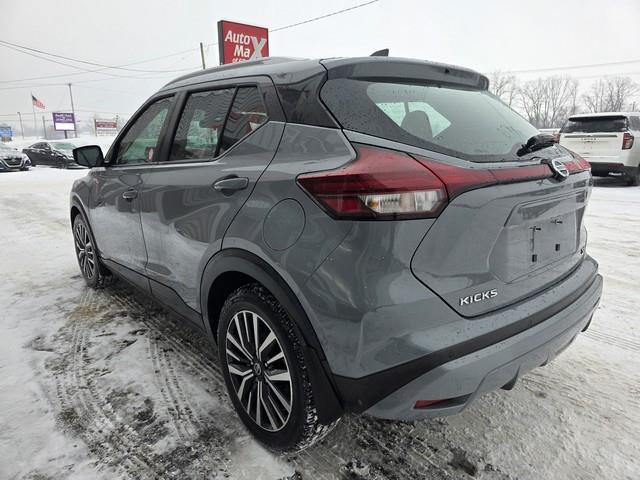 Nissan Kicks SV FWD 2021