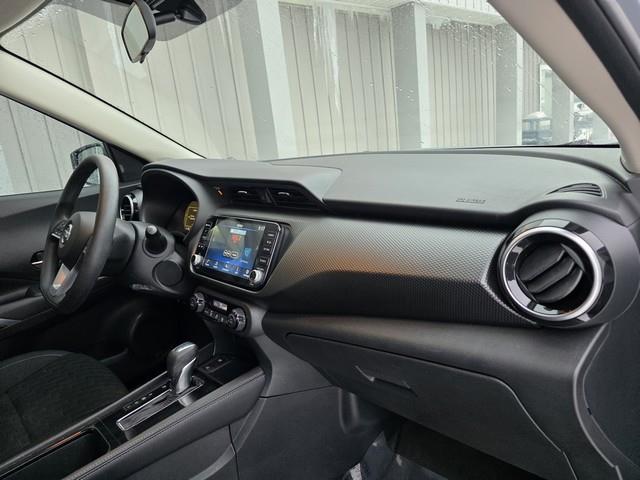 Nissan Kicks SV FWD 2021