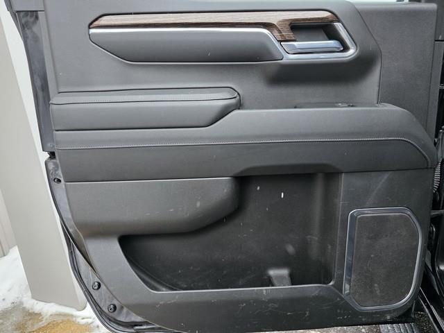 GMC Sierra 1500 4WD Crew Cab 157" Elevation 2023