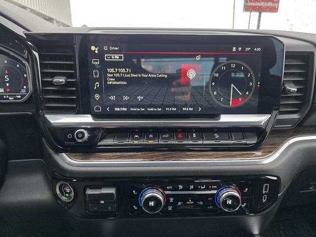 GMC Sierra 1500 4WD Crew Cab 157" Elevation 2023