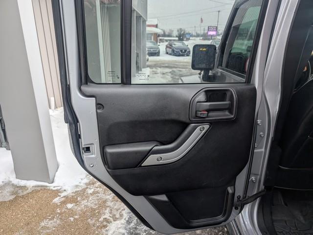 Jeep Wrangler Unlimited 4WD 4dr Freedom Edition *Ltd Avail* 2015