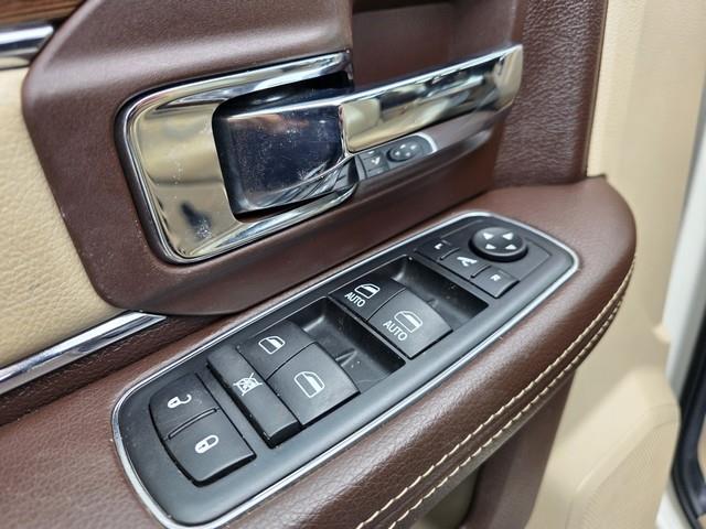 RAM 1500 Laramie 4x4 Crew Cab 5'7" Box 2018