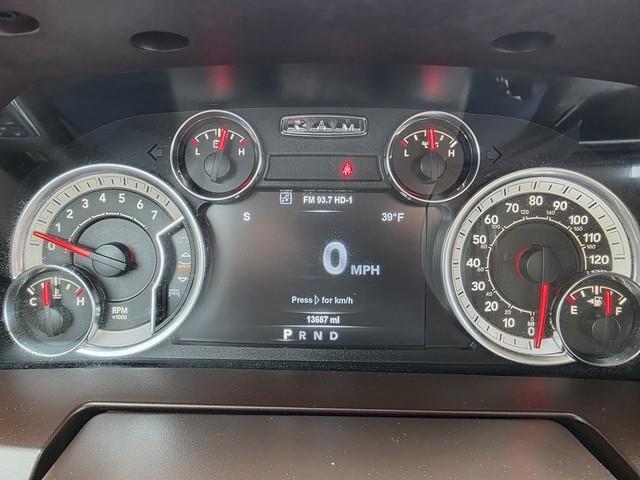 RAM 1500 Laramie 4x4 Crew Cab 5'7" Box 2018